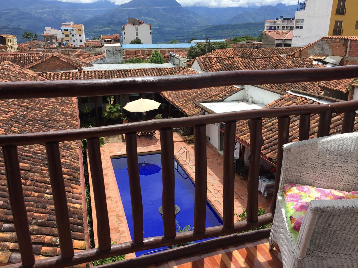 La Serrana Hostal Spa Socorro Luaran gambar