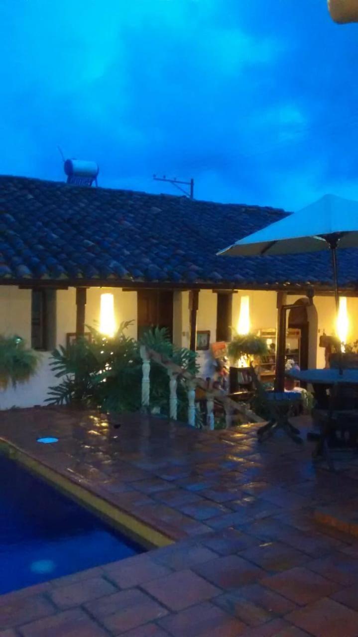 La Serrana Hostal Spa Socorro Luaran gambar